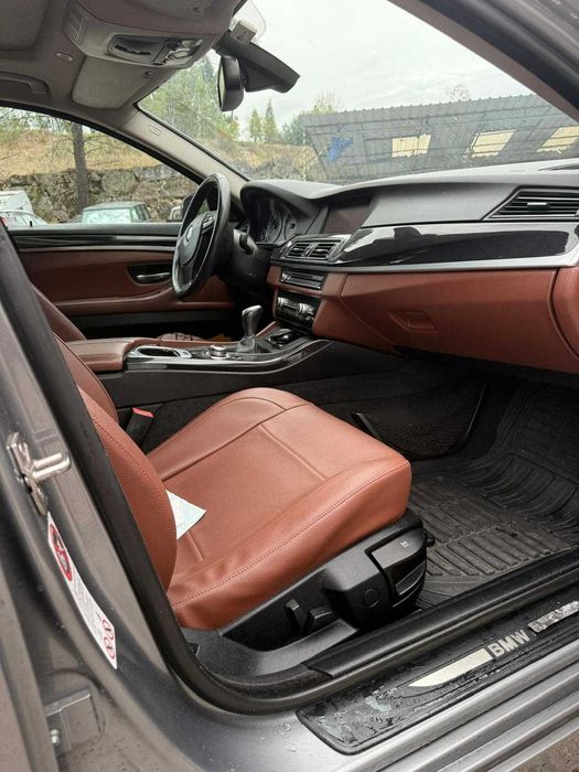 Vendo carrinha BMW 520 - Muito bom estado interior e exterior. foto 4