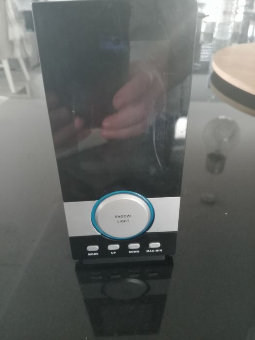 Relógio despertador digital