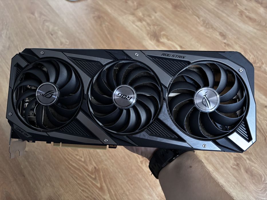 Asus RTX 3070 ti ROG Strix OC