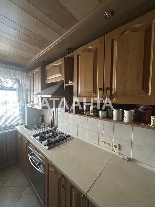 Квартира на земле с гаражом и палисадником в Черноморке