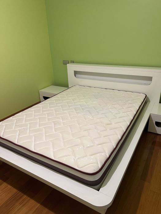 Mobilia de cama + comoda