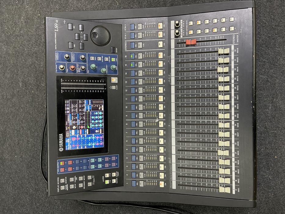 Продам LS9-16 мікшерний пульт