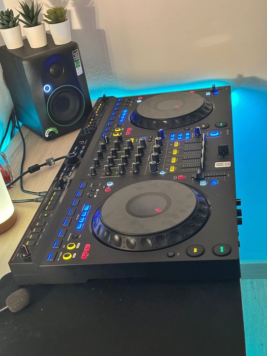 Controlador DJ AlphaTheta GRV-6 – Excelente estado (garantía vigente)