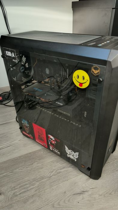 I5 9600k RX 6600 24GB RAM SSD