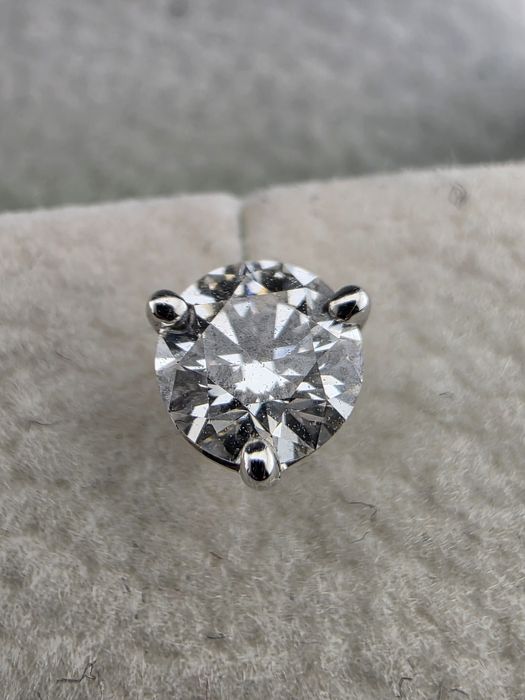 Серьги пусеты из белого золота 750 пробы с бриллиантами по 0.51ct  GIA
