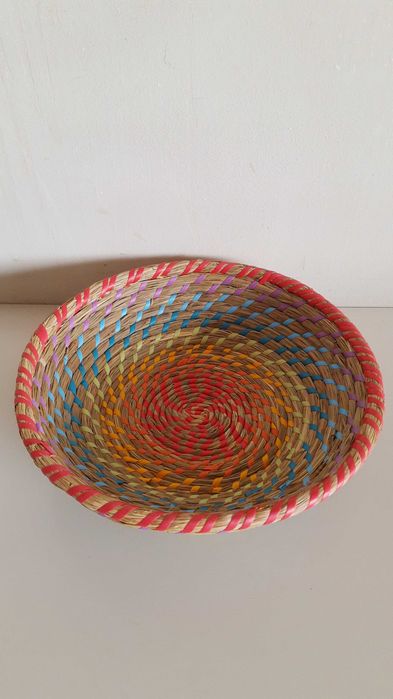 Koszyk słomiany, misa w stylu boho