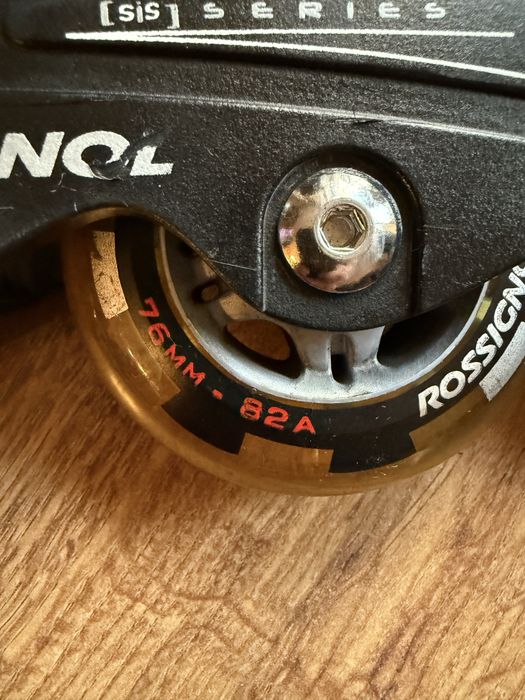 Rolki Rossignol (bez butów) 73mm-82A - super stan