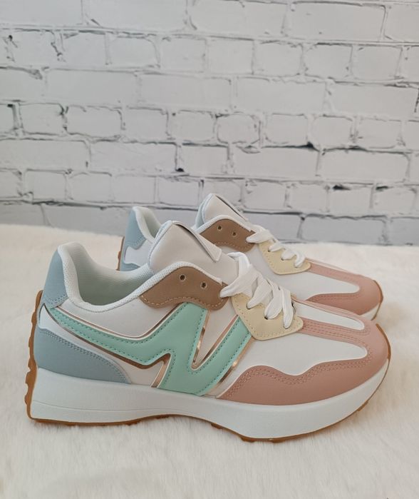 Sneakersy kolorowe 39