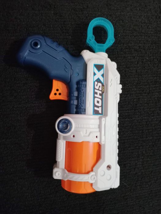 Pistola de brincar ZURU XShot Reflex 6