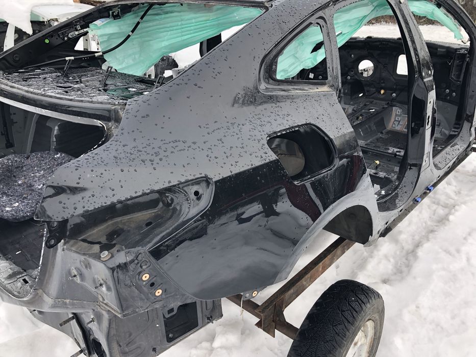 Чверть задня права колір 668 BMW 2 F44 2020-