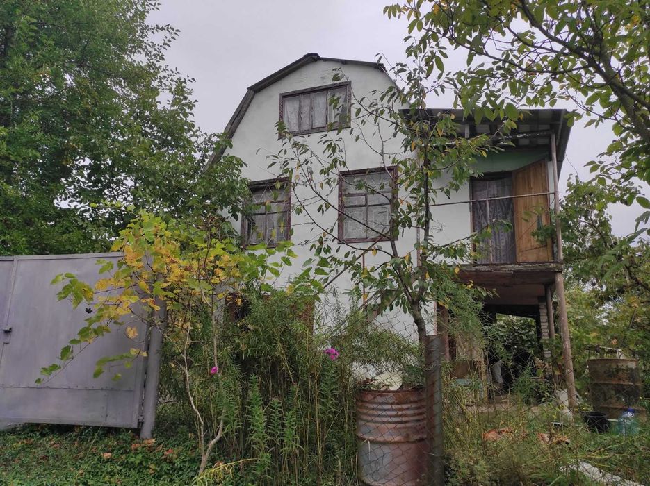 Дачний будинок в СДТ «Красне», біля Вінниці.