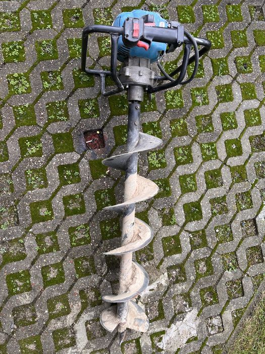 Świder, wiertnica glebowa Makita BBA520