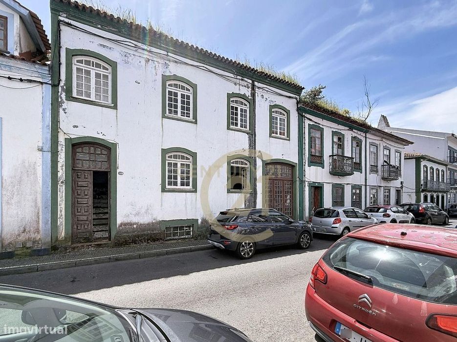 Espaçosa Casa para Recuperação em Angra do Heroísmo