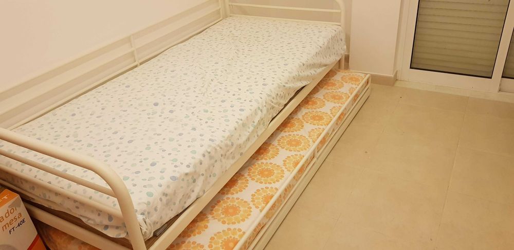 Cama Individual com gaveta