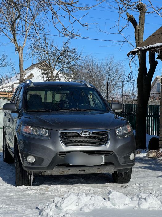 Продам hyundai santa fe 2011 7 місць газ!