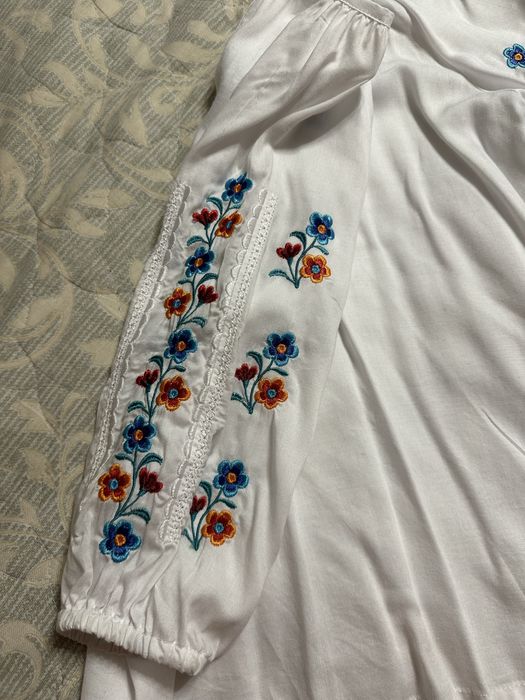 Вишиванка на дівчинку р.128