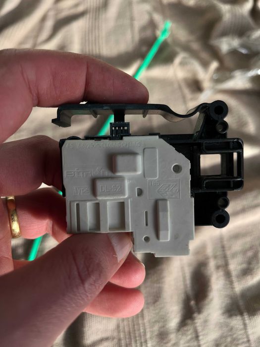 Bloqueio de Segurança da Porta DL‑S2 – Indesit Maq. Lavar Roupa