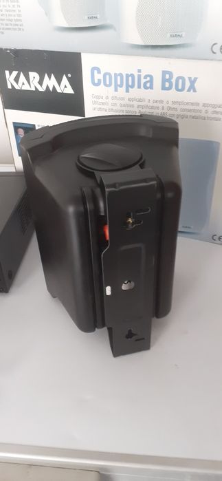 Amplificador som e 4 colunas Karma