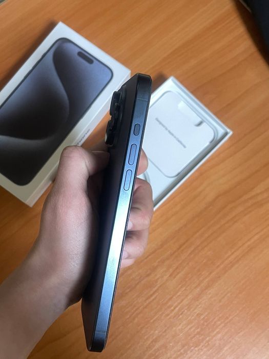продам iPhone 15 pro max