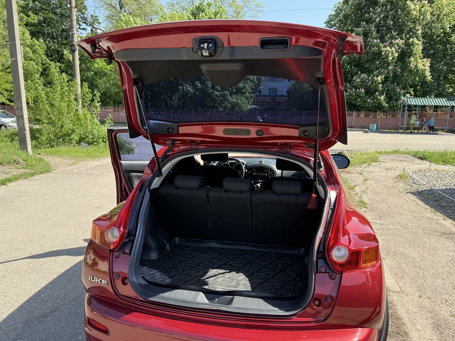 Nissan Juke офіціал (мінімальний пробіг)