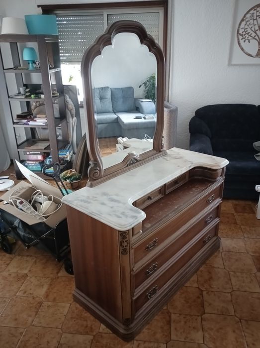 Cómoda c/espelho