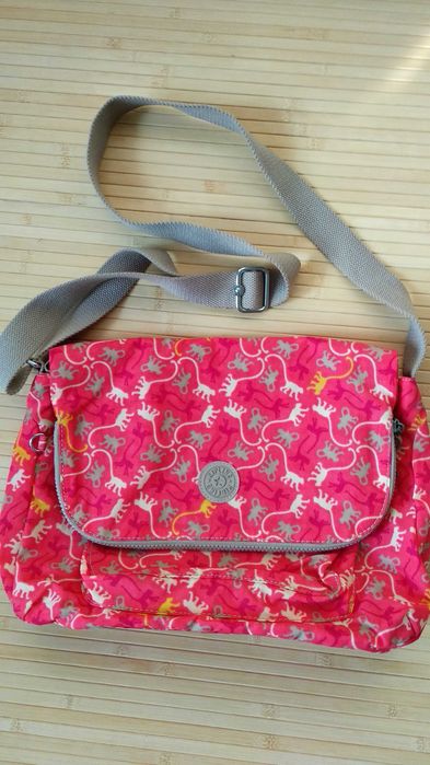 Сумка Kipling Киплинг розовая фиолетовая в цветочек: 850 грн