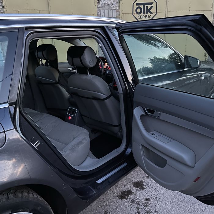 Ауді а6с6 2005 рік.