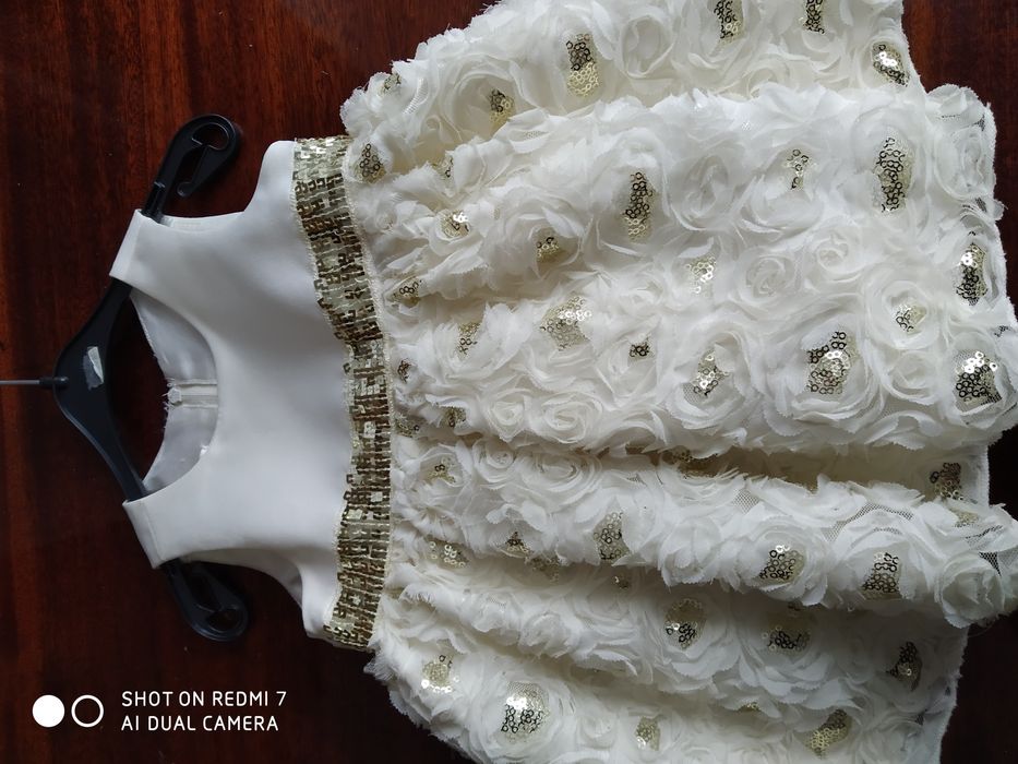 Плаття на 9 місяців