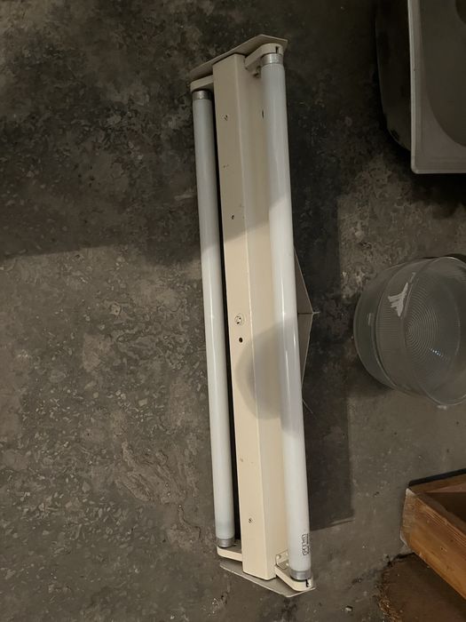 Lampa 2 jarzeniowki