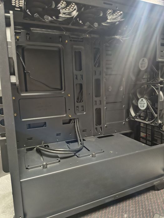 Obudowa komp silentumpc rg4t pure black z szybą ze szkła hartowanego