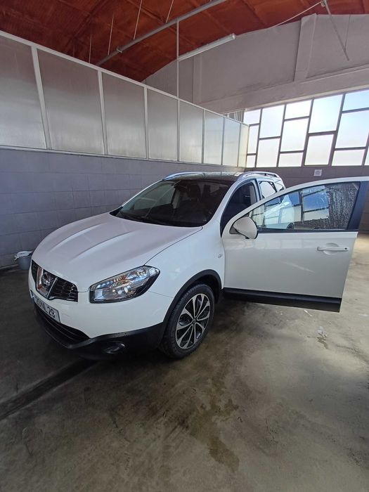 Nissan Qashqai + 2