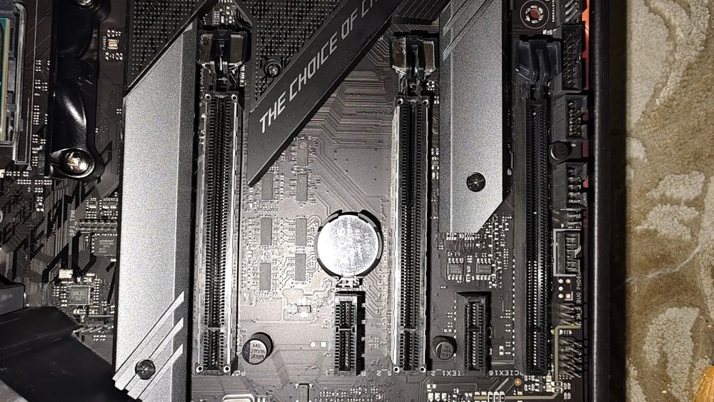 Комплект Ryzen 9 5900x, asus x570-F: 12 500 грн. - Настольные