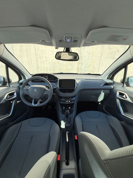 Peugeot 208 1.2vti