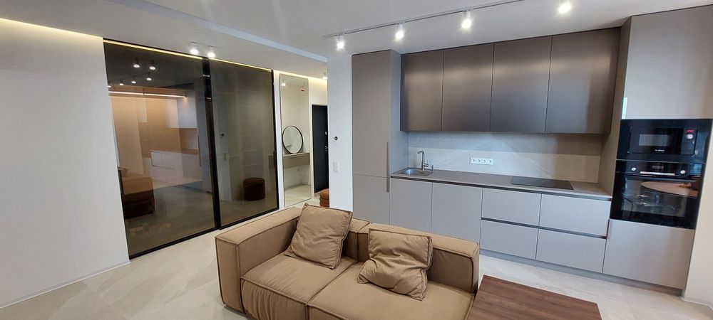 Продаж стильної 2 км квартири з функцією 3 км в ЖК Манхетен