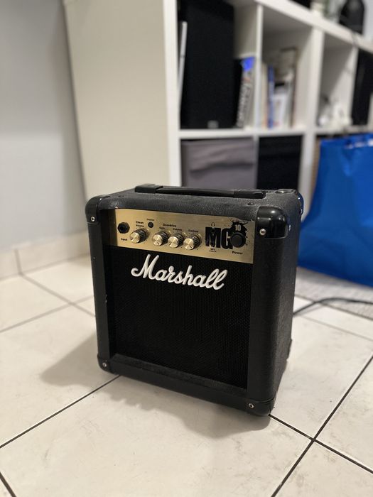 Piec Marshall MG10 plus kabel