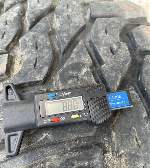 Колеса,диски 15 6/139,7 ЕТ-0,шини MT 35/12,5/15 Cooper Discoverer STT