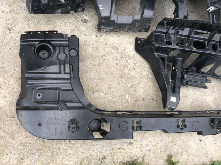 Кронштейн кріплення бампера BMW  E70 e71   F15 G01 G05 U11