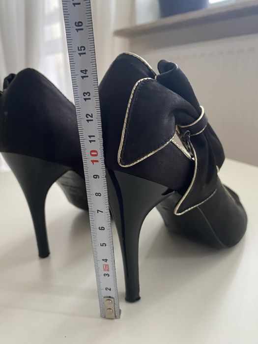 szpilki Karen Millen roz. 37,5