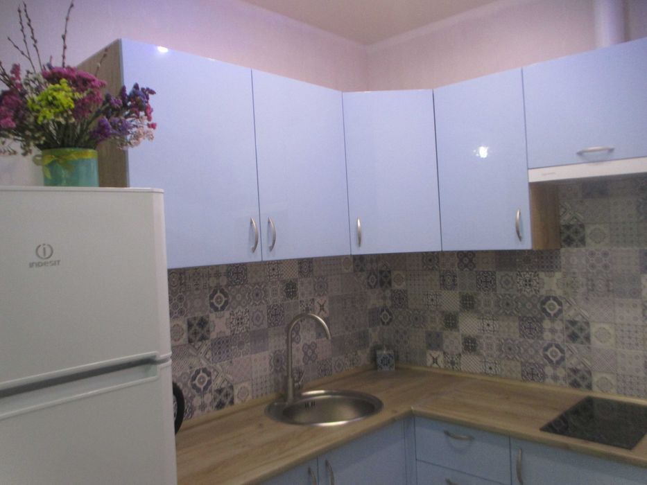 ХОЗЯЙКА  сдаст посуточно 1-комн. квартиру с современным ремонтом