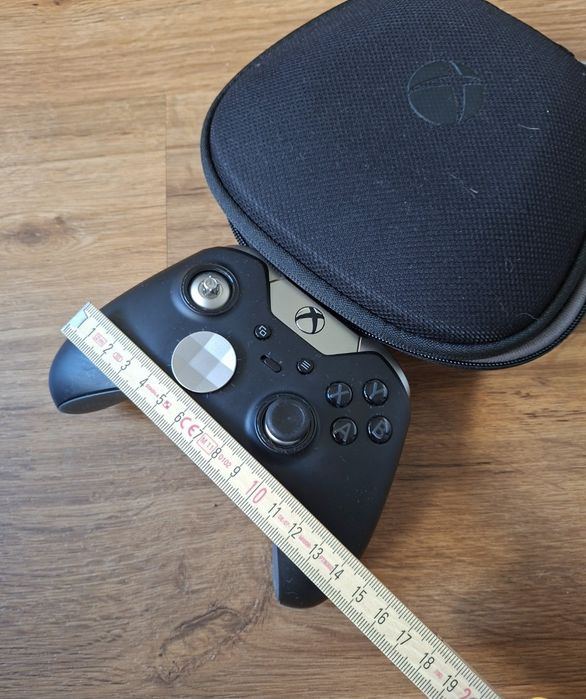 Г еймпад Xbox Elite Wireless Controller Series 2 + чохол  не перевірявся