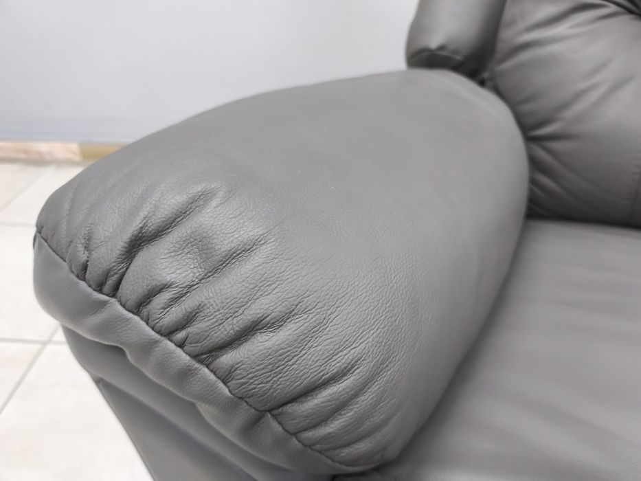 Шкіряне крісло реклайнер! Крісла реклайнери релакс