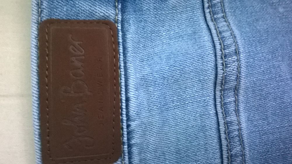 Spodnie damskie krótkie - Jeans z lykrą