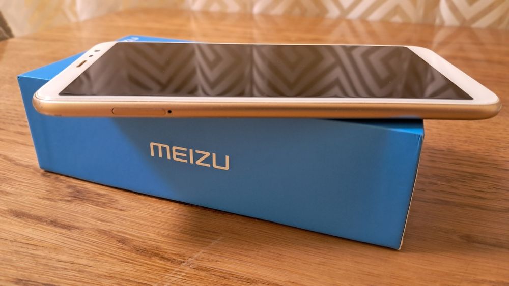 Смартфон Meizu M6T