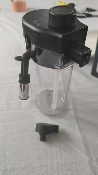 Dzbanek na mleko DeLonghi