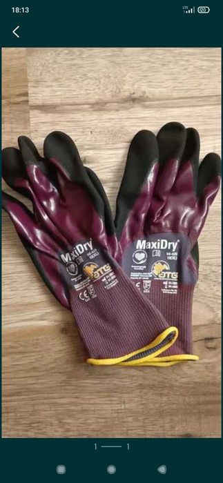Rękawice 50  par nowe