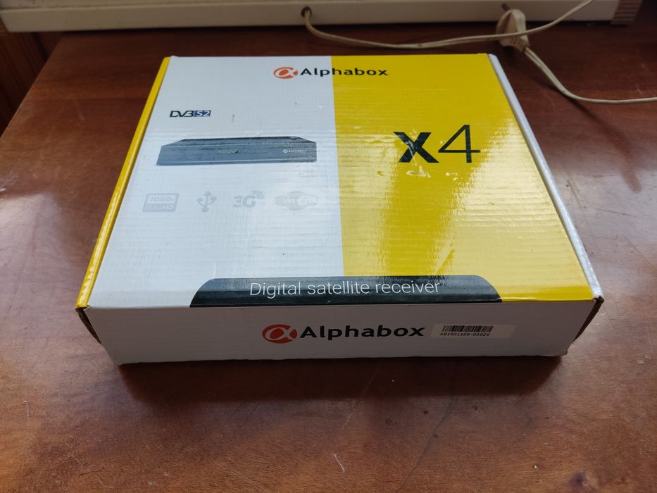 Спутниковый ресивер Alphabox X4