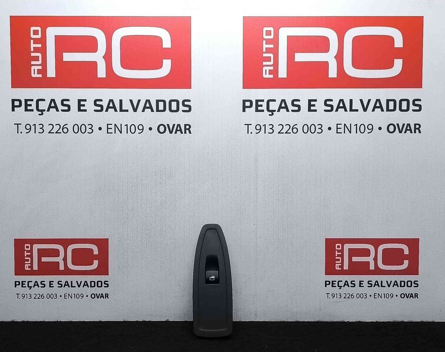 Comando / Botão / Interruptor Vidros Frente Direito 9208107-02 - BMW 1
