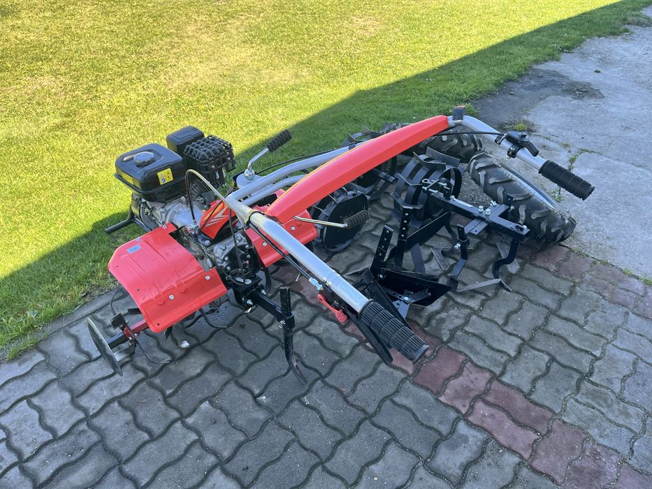 Glebogryzarka Hecht 7100 z akcesoriami
