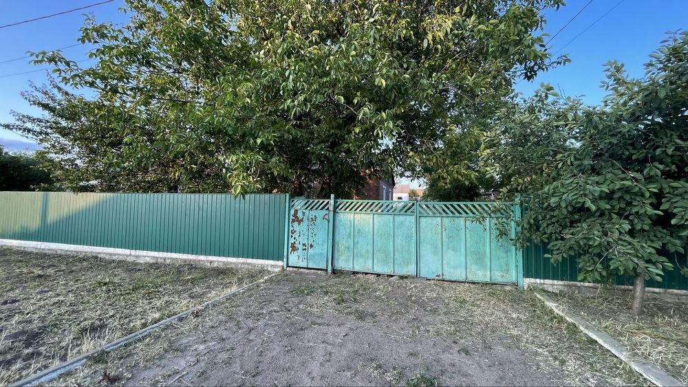 Продається затишний будинок