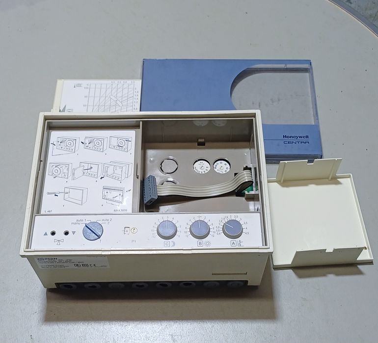 Honeywell ZG252N regulator programator sterownik pogodowy ogrzewania